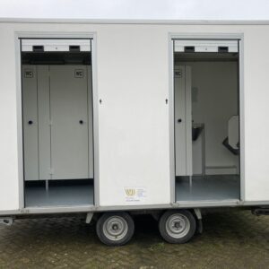 Toiletwagen luxe Middel gescheiden ingangen (3x dames, 1x heer + 3x urinoir)  (max. 400 pers.)
