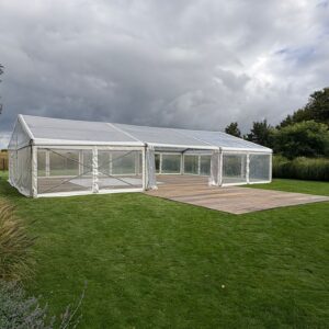 Transparant Paviljoen aluhal tent 10x20m (4x transparant dak, 8x transparant zijwand, 4x dichte zijwand)